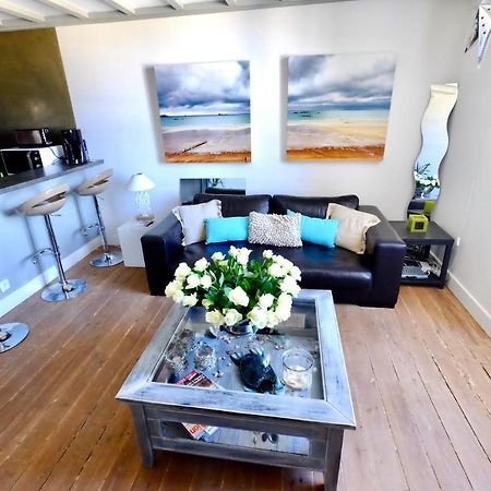 Superbe T3 Duplex Parking Prive Gratuit Sur Place Bordeaux Exterior foto